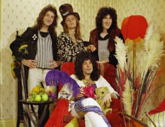 1973: i queen pubblicano il primo singolo ed il primo album