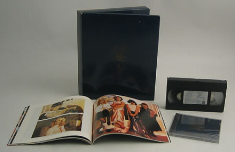 Greatest Hits 2 - promo box