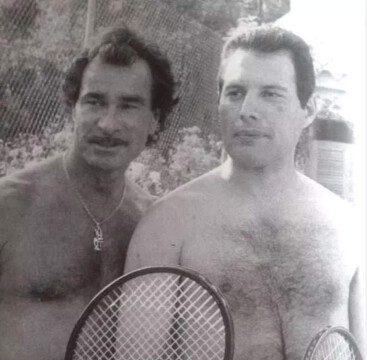 Livin' la vida loca: Freddie Mercury al Pikes di Ibiza
