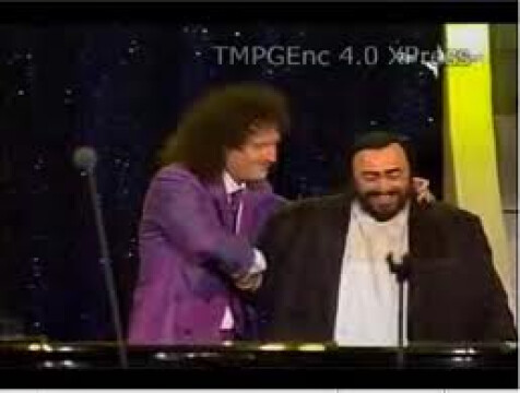 2003: buonasera Modena!!!.....volete cantare??