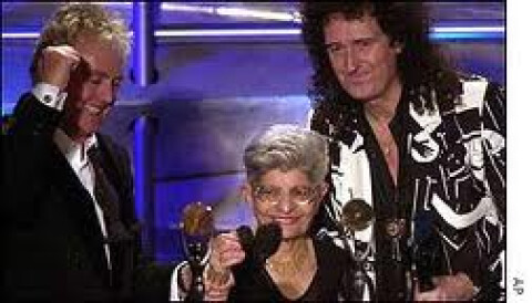 2001: i queen nella hall of fame...Freddie 10 anni dopo!